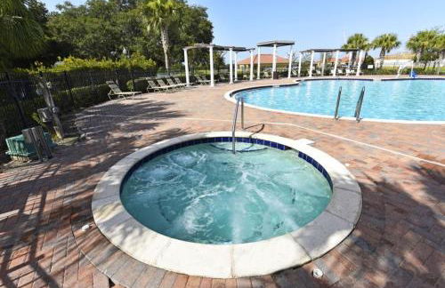 Lakeside 4-bed Pool Home At Villa Sol 4 Bedroom Home by Redawning - Foto 30