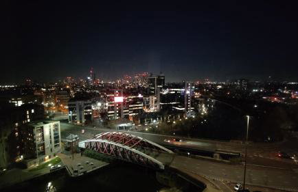 Penthouse-Like Apartment with City & Waterfront Views in Old Trafford with 500Mbps Internet and Netflix - Foto 39