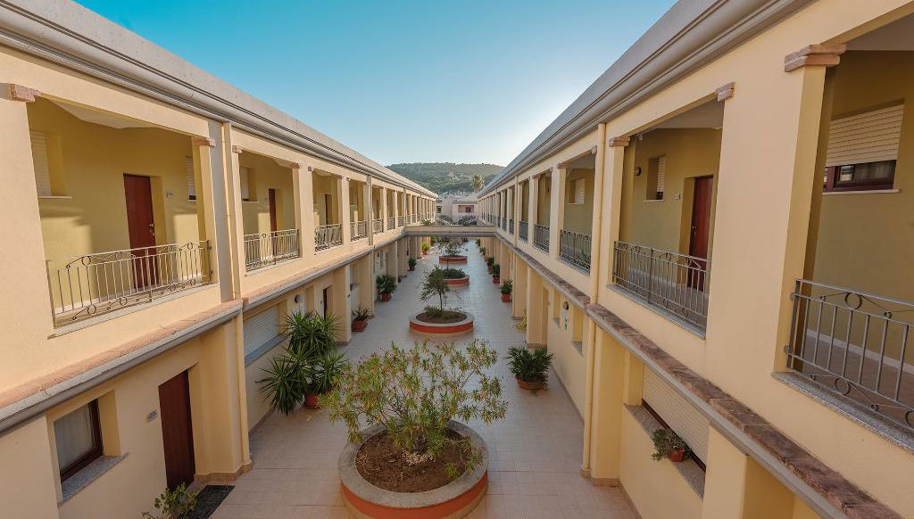 ISA-Residence with swimming-pool in Villasimius, apartments with air conditioning and private outdoor space - Foto 1