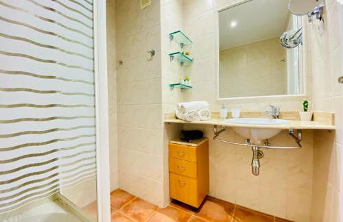 Golden Reddis - Photo 28