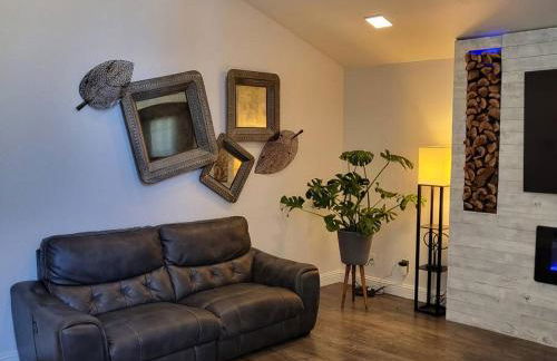 3 Bedrooms,Beautiful House with Hot Tub, Pool Oasis and Fire Pit - Foto 9