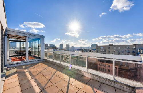 Splendide terrasse avec vue Tour Eiffel - Foto 27