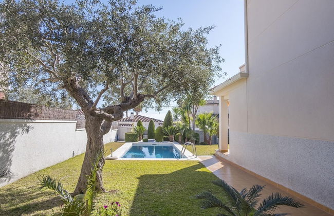 Elegant Villa in Calafell With Swimming Pool - Foto 23