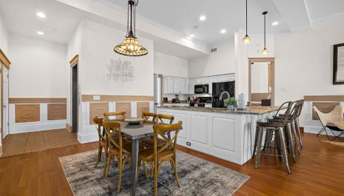 The Ray - 2nd Floor Historic Condo- Minutes Walk to Downtown - Foto 3