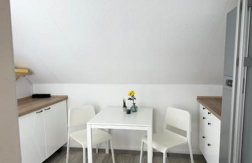 Möbliertes Apartment in Herne-Mitte mit Parkplatz, Arbeitsplatz, WLAN- Super Anbindung an Autobahnen und ÖPNV -Für 1bis 3 Personen - Foto 17