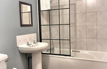 Sleeping Tree Lodge - Kaowood - Private Hot Tub - Foto 11