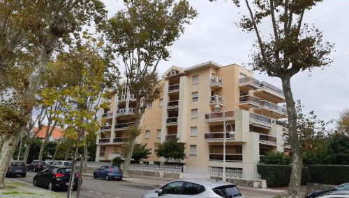 Très joli 2 pièces plein centre, très proche plage centrale - parking - Foto 3