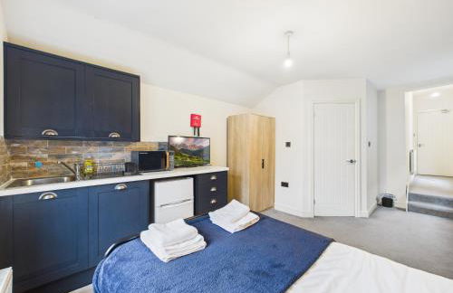 Stylish 6 Bed Apartment - Ideal for Contractors, Health Care workers - Peterborough - Foto 2