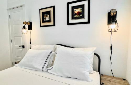 Colorful Dining Experience in Cozy Getaway - Foto 22