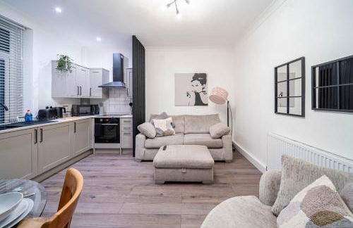 Hayy Morley Perfect for Work or Relaxation - Foto 7