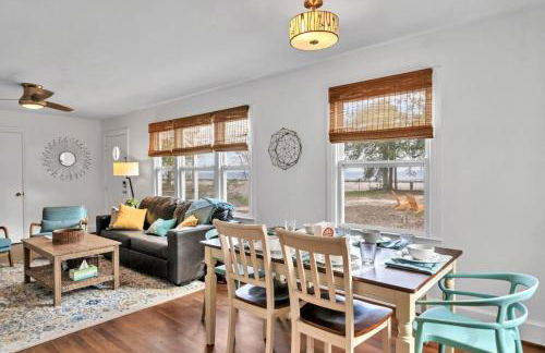 Retro by the Bay Close to Beach Eglin PetFriendly - Foto 41