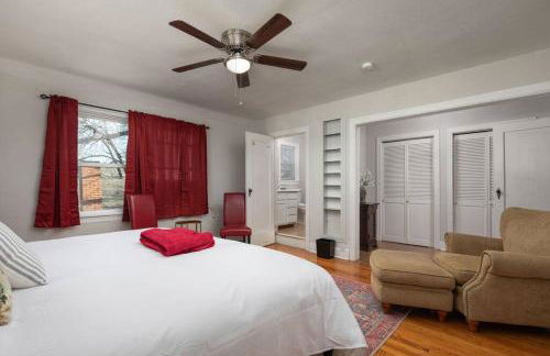 Grand Performance Home 3 min to Downtown, Stockyard, AT&T - Photo 5