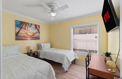 Tropical Haven Fully Remodeled Entire home Sleep 6 - Foto 11