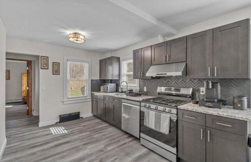 Cozy Farmhouse - Fireplace, Backyard, BBQ, Games - 3 MIN TO CAMELBACK - Foto 4