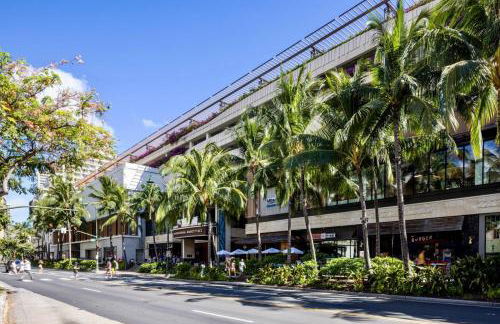 Waikiki Escape King Bed Pool Walk to Beach - Foto 23