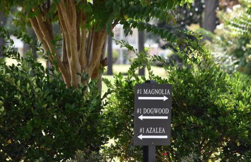 Brunswick Plantation Studio Home 407L with Onsite Golf Course and Pools studio - Foto 15