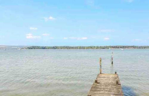 Lilliput Hideaway 5 mins from Sandbanks Beach - Photo 1