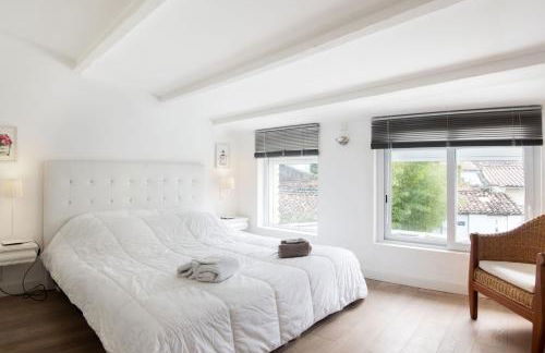 LA SUITE GRANDE MAISON AU COEUR DU VILLAGE DE LA FLOTTE EN RÉ - Foto 10