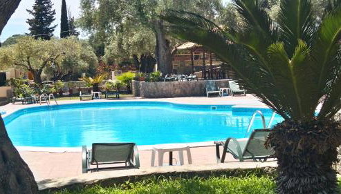 Aphrodite Studios & Pool - Photo 4