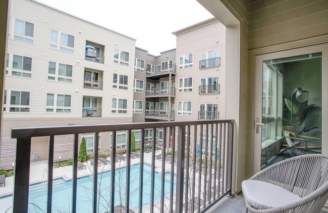 Huntington Apartments near Cameron Run - We Host - Photo 107