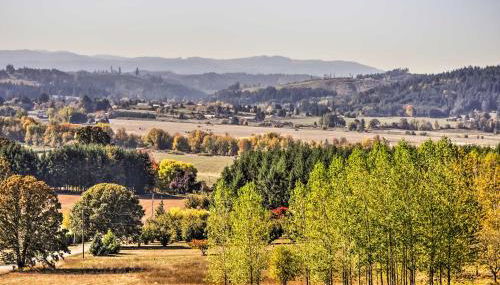 Chic Willamette Valley Home with Deck and Vineyard! - Foto 4