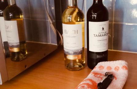 Spacious characterful villa with spectacular views in quiet rural setting. - Foto 59