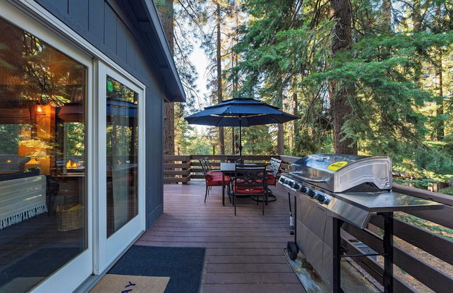 Washoe Way by Avantstay Luxury Tahoe Retreat A+ Location w/ Beach Access - Photo 34