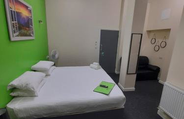 Lymedale Suites Studios & Aparthotel in NEWCASTLE UNDER LYME & STOKE - Foto 86