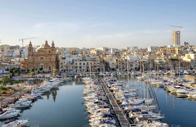 Seafront Apartment - Foto 25