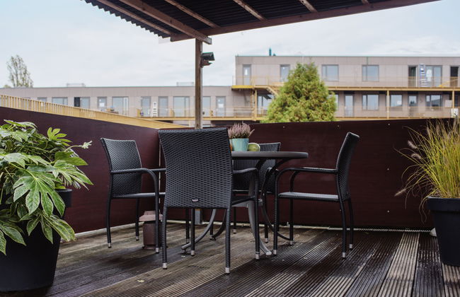 3 bedroom Apartment in Delfzijl with garden and terrace - Photo 2