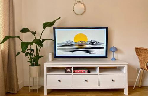 One bedroom flat close to the Tower Bridge - Photo 1