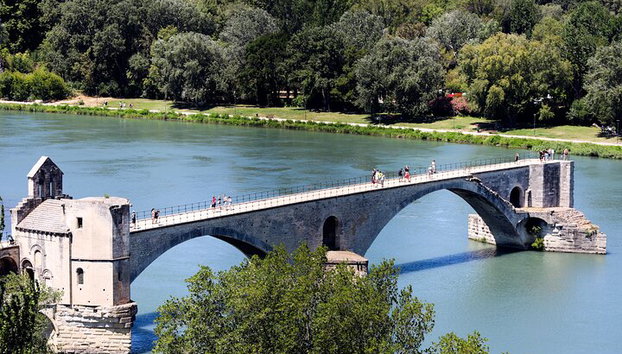 Private Tour Avignon & Isle-sur-la-Sorgue Papal History, Antiques - Photo 2, Avignon and the inspirational villages of the Vauclause - L'Isle sur la Sorgue, Fontaine de Vaucluse, bric-a-brac, antiques & renaissance frescos