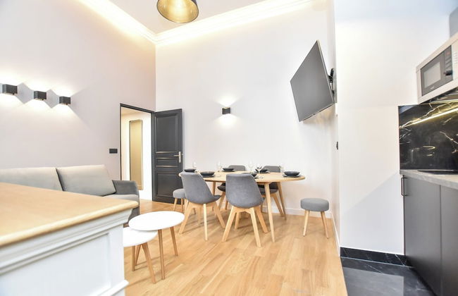 Cozy Apartment - 2br/7p - Arc de Triomphe - Photo 9