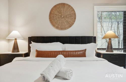 Amenity Heavy Serene Apt in Convenient Location - Photo 46