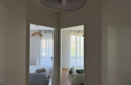 Grand appart lumineux - 6 pers, wifi, parking, check-in facile, proche commodités & métro 5min - Foto 14