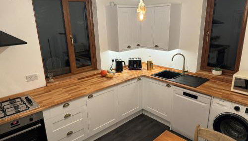 3 Bed Ground Floor Apartment - Hot Tub Optional Upgrade - Foto 3, stove, dishwasher, pet friendly, toaster