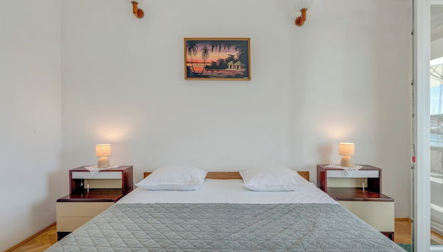 Seafront apartments Marija with terrace and mooring - Photo 5, Room