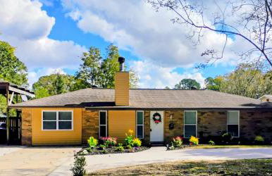 The Denham Springs Esape- Pool, Comfort & Charm - Foto 17