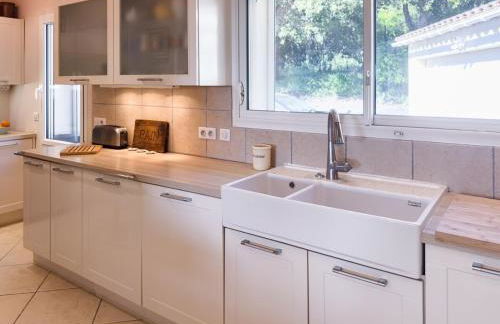 Exclusive Authentic Riviera Villa - Private Pool, Pétanque Court, Panoramic Mediterranean Sea & Estérel Mountain Views - Foto 74