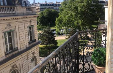 Vue Tour Eiffel et 5 minutes des Champs-Elysees Appartement 2 chambres Paris 16 Etoile - Foto 2