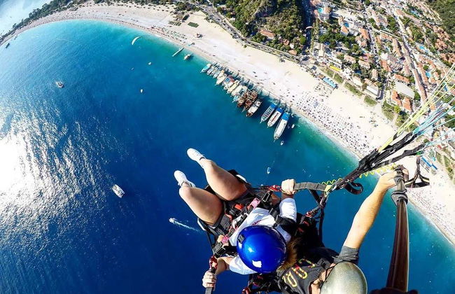 Paragliding in Ölüdeniz - Photo 6