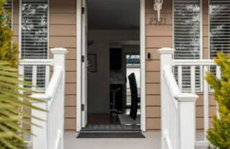 Shiny Rambler House with Spacious Solarium. - Foto 59