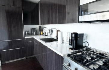 Chic Skyline 1BR Retreat - Foto 7