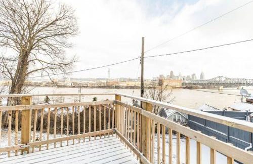 Cozy Riverfront Bungalow with Stunning Views - Foto 42