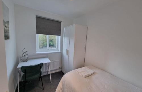 Charming 3Bed House in Strood - Foto 23