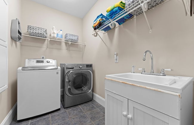 Making Waves by Avantstay Sleeps 20 Pool - Foto 32