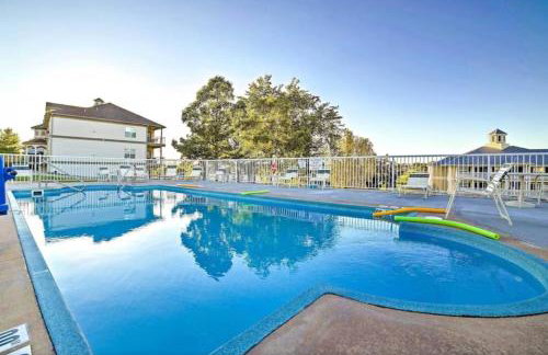 Retreat @ the Hills w/ Pets and Game Room - Foto 23