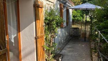 La Cigalière - Appartement Rez-de-Jardin - Foto 1, Garden view