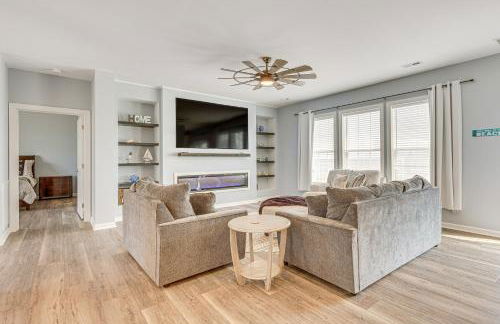 Private Beach and Deck Bayfront Home in Hayes! - Foto 4