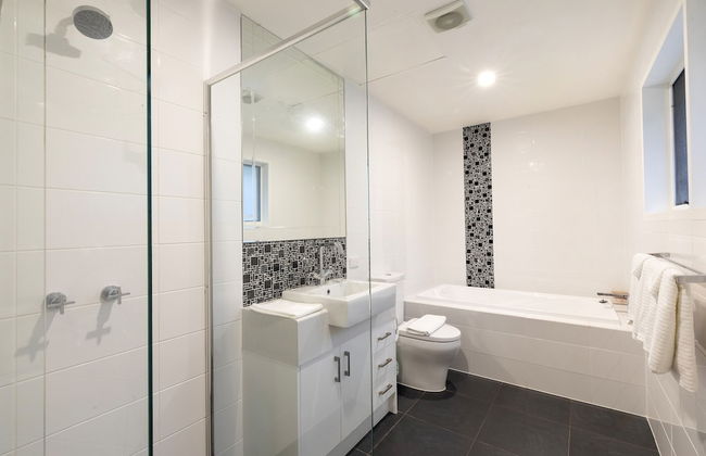 The Retreat at Stirling - Photo 25